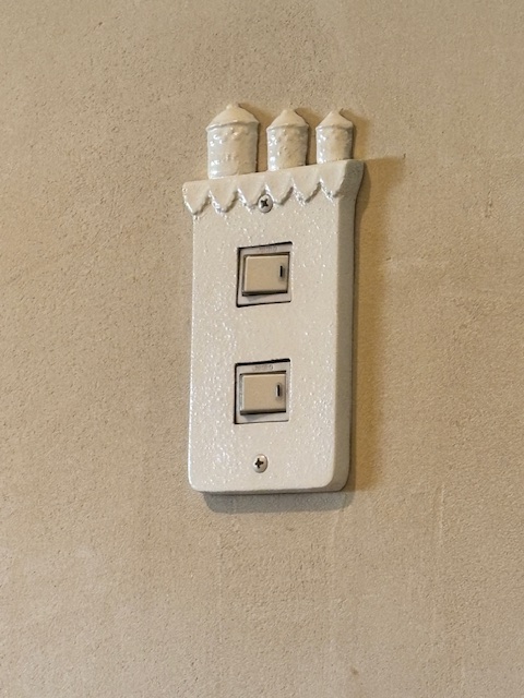 電灯のスイッチカバー